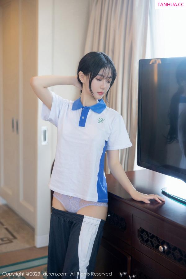   [XiuRen]高清写真图 2023.07.14 No.7085 幼幼 学生美腿第45张图片
